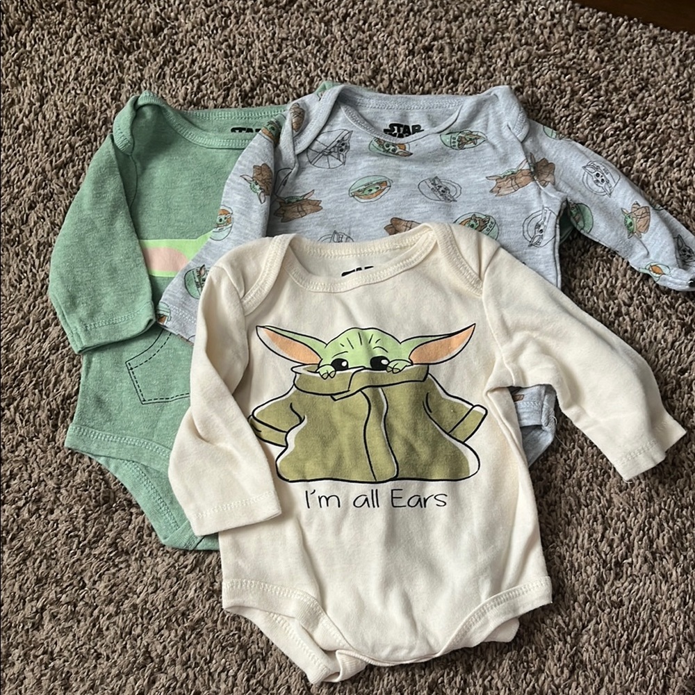 Star Wars Green and Gray Bodysuit Set